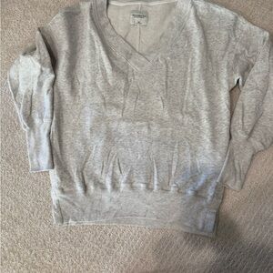 Abercrombie and Fitch Gray V-Neck Women's Sweatershirt